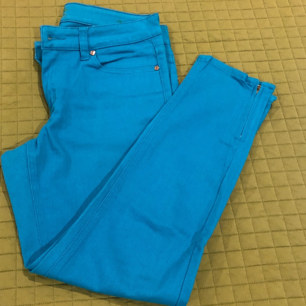 C. Wonder blue cropped jeans